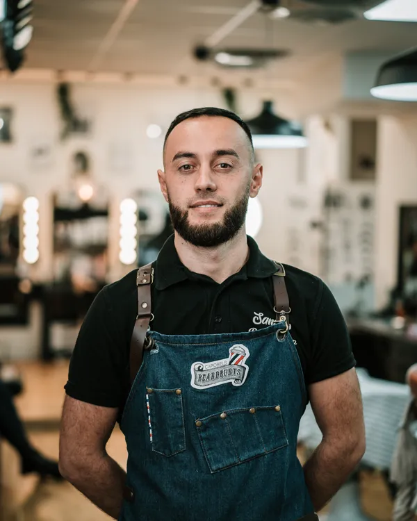 Andon - Barberare på Samy's Barbershop