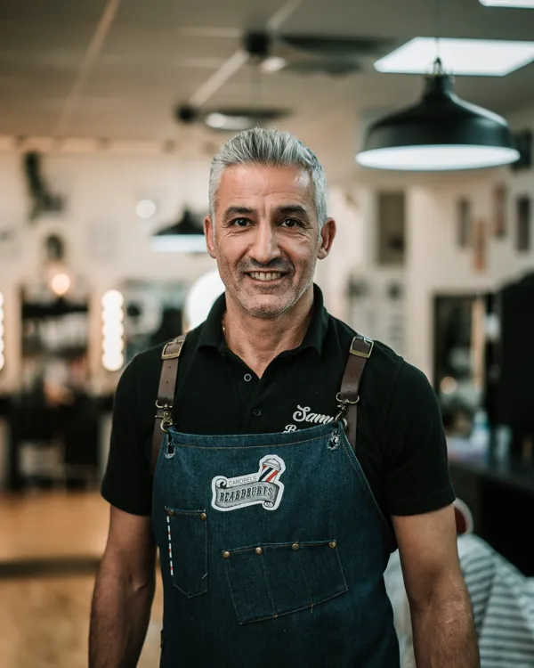 Assaf - Barberare på Samy's Barbershop